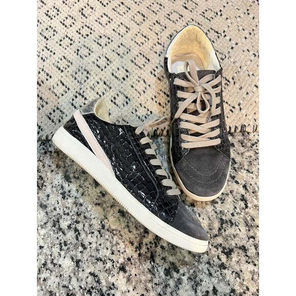 Dolce Vita Nino Charcoal Embossed Snake Print Sneaker Shoes SIZE 7 - Picture 1 of 7